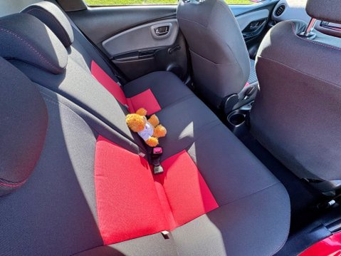 Toyota Yaris VVT-I SPORT 44