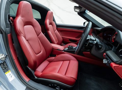 Porsche 911 Targa 4 GTS (992) 9