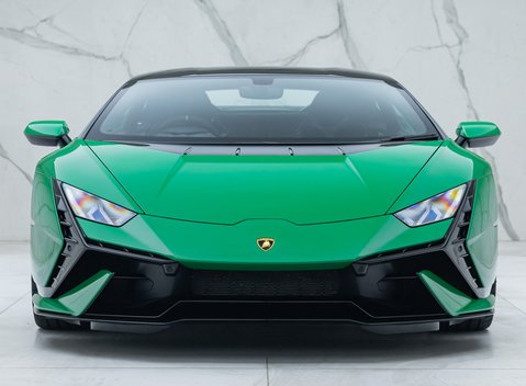 Lamborghini Huracan Tecnica 7