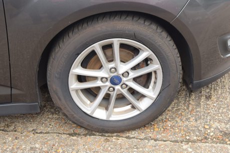 Ford C-Max Zetec 4