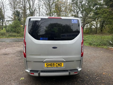 Ford Tourneo Custom 2.0 320 EcoBlue Titanium Minibus Double Cab 5dr Diesel Auto L1 Euro 6 (s/s) 5