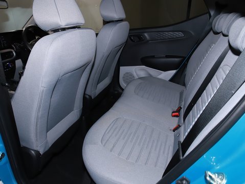 Hyundai i10 1.0 MPi Premium 5dr Auto 35