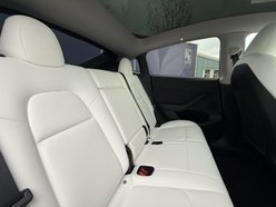 Tesla Model Y (Dual Motor) Long Range SUV 5dr Electric Auto 4WDE (384 bhp) 26
