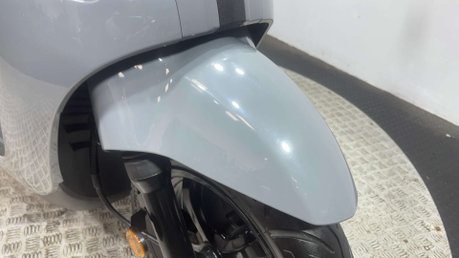 SYM Fiddle 2025 ONLY 2K 1 OWNER 125CC LEARNER SCOOTER WITH TOP BOX 29