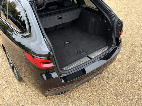 BMW 5 Series 520D M SPORT TOURING MHEV 80