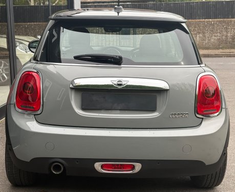 Mini Hatch Cooper 1.5 Pepper 3 door + VISUAL BOOST + REVERSE CAMERA + REAR PDC 7