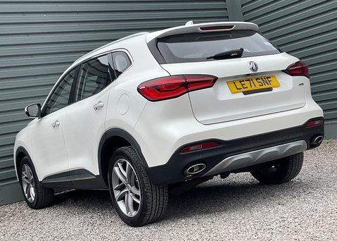 MG HS 1.5 T-GDI EXCLUSIVE 14
