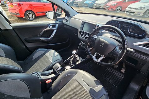 Peugeot 2008 S/S ALLURE.. ONLY ONE OWNER FROM NEW.. 5 SERVICES INCLUDING CAMBELT CHANGE  5