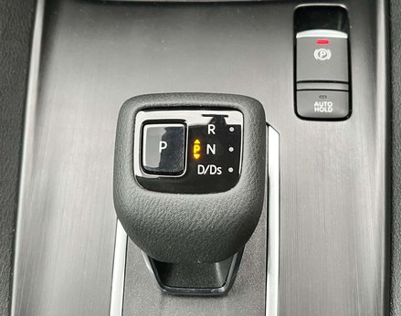 Nissan Qashqai 1.3 Qashqai Acenta Premium T MHEV CVT 5dr 57