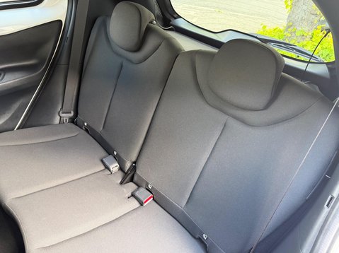 Toyota Aygo X VVT-I EDGE 53