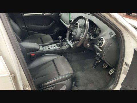 Audi A3 1.6 A3 Sportback S Line TDI 5dr *NATIONAL DELIVERY* 10