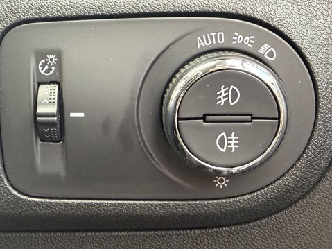 Vauxhall Crossland 1.2 Turbo Ultimate 5dr 31