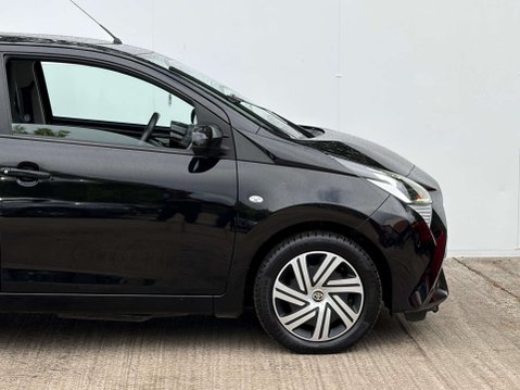Toyota Aygo 1.0 Aygo X-Play TSS VVT-i 5dr 8