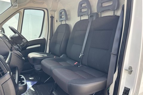 Citroen Relay 33 L1H1 X 120 ps BlueHdi Panel Van - Racking & Invertor 4