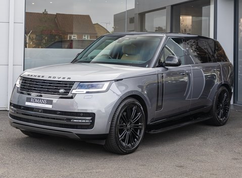 Land Rover Range Rover D350 Autobiography LWB 7 Seater 2