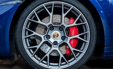 Porsche 911 (992) Carrera S 10