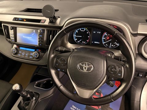 Toyota Rav4 2.0 D-4D Business Edition Euro 6 (s/s) 5dr 4