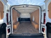 Renault Trafic AUTO SWB L1H1 Low Roof Business SL29 Air Con Sensors EURO 6 9