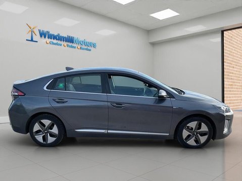Hyundai IONIQ 1.6 h-GDi 1st Edition DCT Euro 6 (s/s) 5dr 3