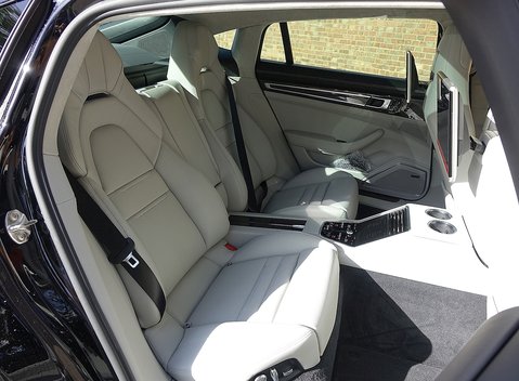 Porsche Panamera Turbo S E-Hybrid 23