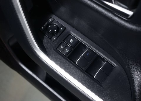 Toyota Rav4 2.5 RAV4 Icon HEV 4x2 CVT 5dr 37