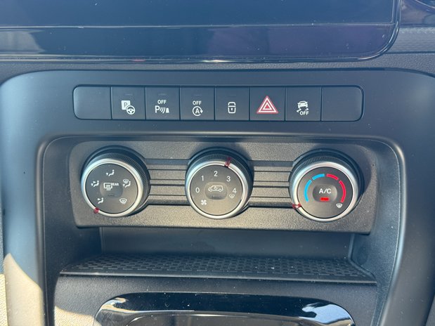 Mercedes-Benz Citan AUTO SWB [SOLD CM] L1H1 Low Roof Air Con Sensors Cam Tow Bar EURO 6 NO VAT 35