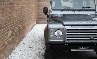 Land Rover Defender 90 TD XS Station Wagon 22