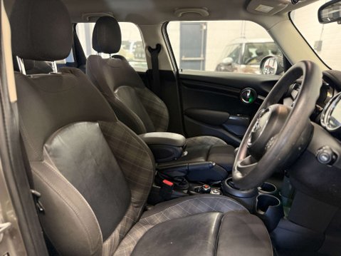 Mini Hatch 1.5 Cooper Classic 5dr 15