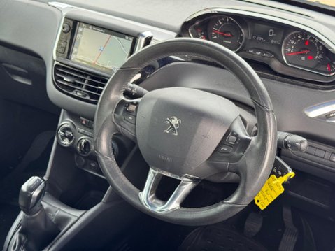 Peugeot 208 1.2 VTi PureTech Style Euro 5 3dr 2