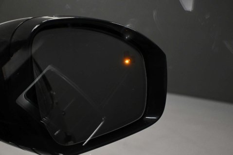 Land Rover Discovery 3.0 Discovery R-Dynamic HSE D MHEV Auto 4WD 5dr 43