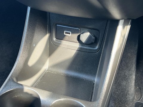 Vauxhall Viva SE AC 30