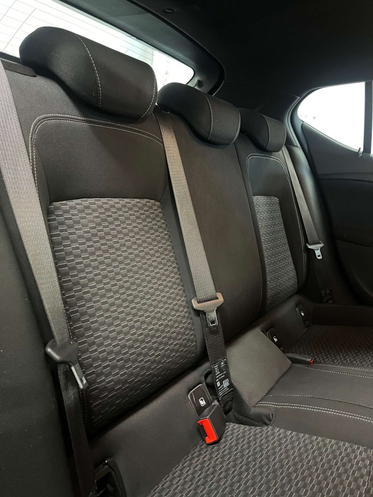 2019 Vauxhall Astra — image 30
