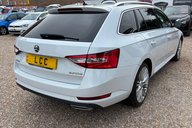Skoda Superb SE TSI AUTOMATIC. 1 PREVIOUS KEEPER.. APPLE PLAY.. 5 MAIN DEALER SERVICE 3
