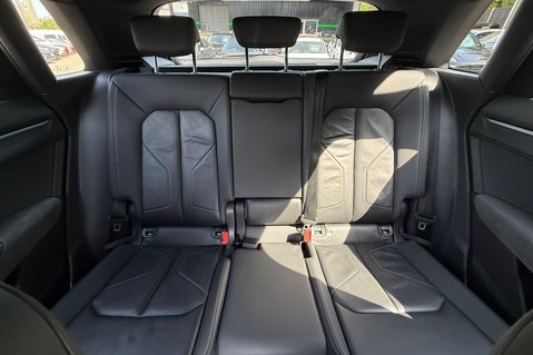 Audi Q3 TFSI QUATTRO S LINE VORSPRUNG -PAN ROOF -360 CAMERA -CARPLAY -FULL AUDI S/H 16