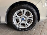 Ford B-Max 1.5 TDCi Zetec Euro 5 5dr 22