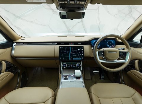 Land Rover Range Rover P530 SV 20