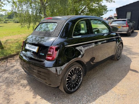 Fiat 500e C LA PRIMA 11