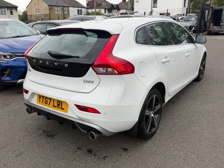 Volvo V40 D2 R-DESIGN NAV PLUS 9