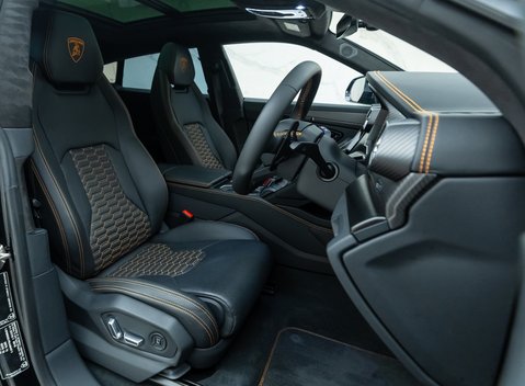 Lamborghini Urus S 14