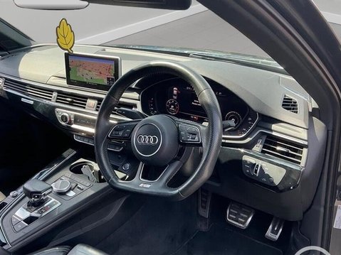 Audi A4 2.0 TDI Black Edition S Tronic quattro Euro 6 (s/s) 4dr 2
