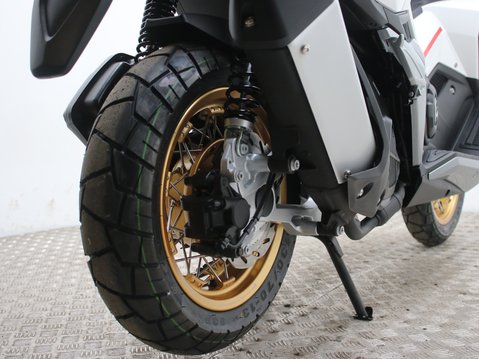 Keeway XDV 125 Evo Pro 23