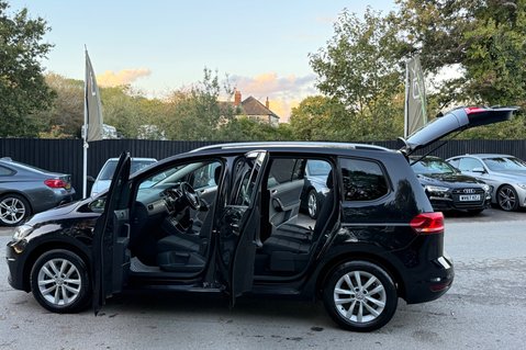 Volkswagen Touran SE TDI BMT -APPLE CAR PLAY-£35 ROAD TAX -9 SERVICES -PARK PILOT-240V SOCKET 20