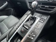Porsche Macan 3.0 Macan S Semi-Auto 4WD 5dr 32