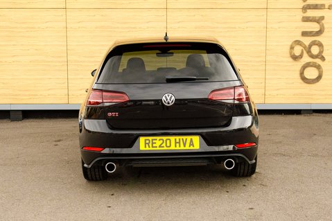 Volkswagen Golf GTI PERFORMANCE TSI DSG 6