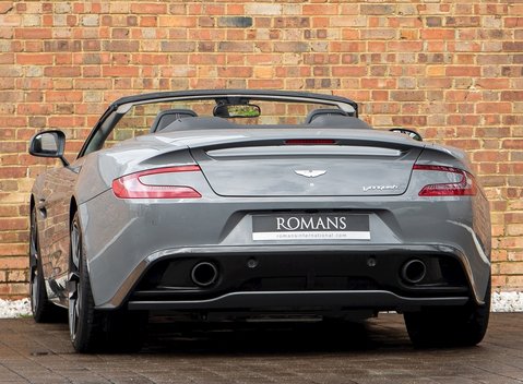 Aston Martin Vanquish Volante 3