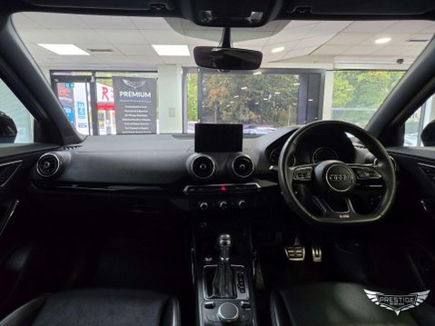Audi Q2 1.5 TFSI CoD 35 Black Edition S Tronic Euro 6 (s/s) 5dr 75