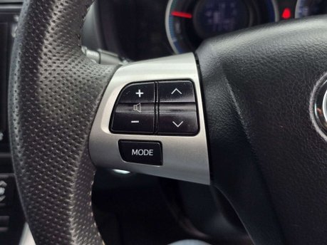 Toyota Auris 1.8 VVT-h T Spirit Hatchback 5dr Petrol Hybrid CVT Euro 5 (s/s) (136 ps) 23