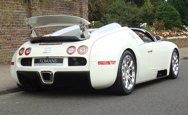 Bugatti Veyron 16.4 Grand Sport 2