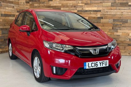 Honda Jazz 1.3 i-VTEC SE Hatchback 5dr Petrol Manual Euro 6 (s/s) (102 ps) 1