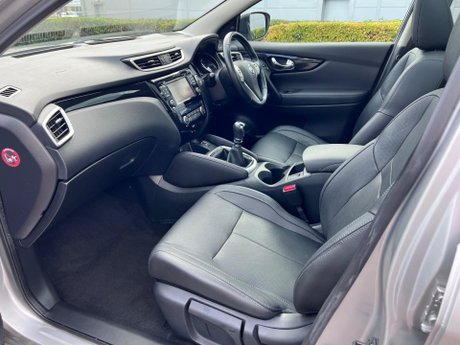 Nissan Qashqai 1.6 dCi Tekna 2WD Euro 6 (s/s) 5dr 25